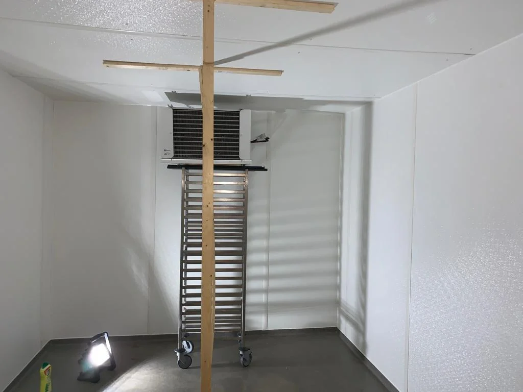 Van Heemskerk Koelcelrenovatie koelcelopknappen coating koelcel laat los nieuwe platen koelcel refurbish walls fridge and coolrooms (1)-c42b3bad