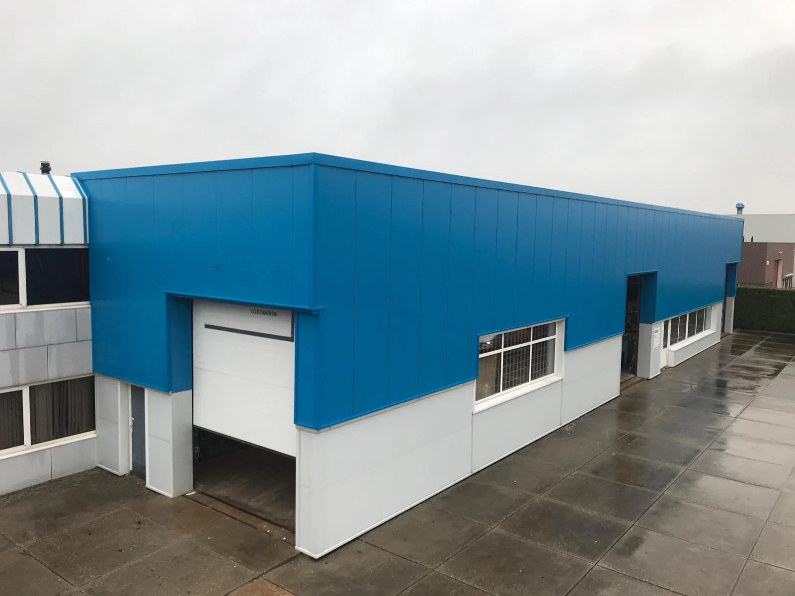 Van Heemskerk Restylen en renoveren dak en wandbekleding renovatie bedrijfshal renovatie beplating vervangen beplating replace cladding (6)-45164814